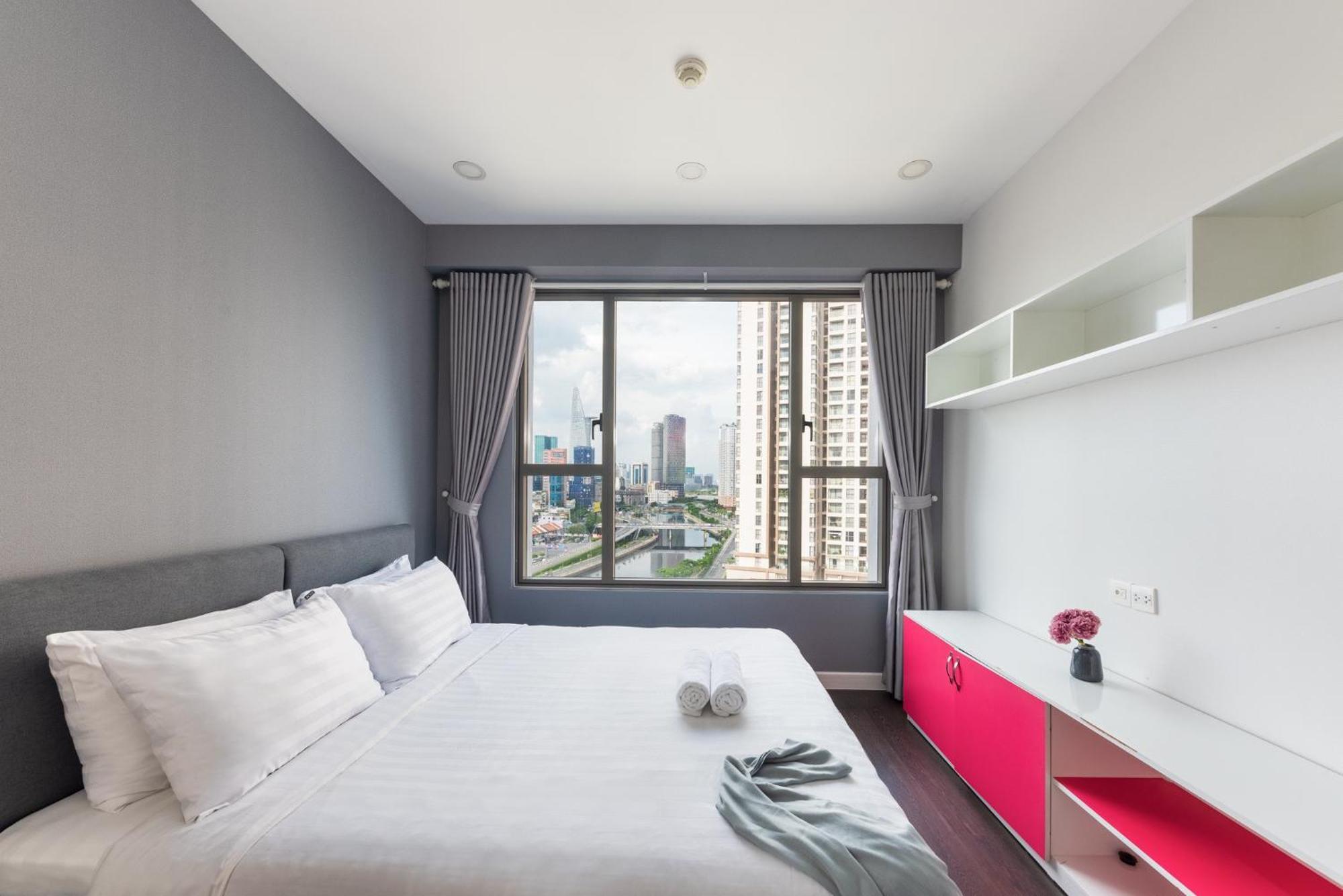 Henry - Rivergate Infinity Pool Ho Chi Minh City