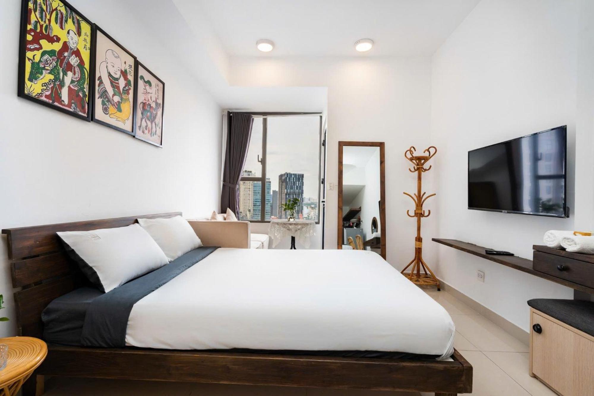 Henry - Rivergate Infinity Pool Apartment Ho Chi Minh City